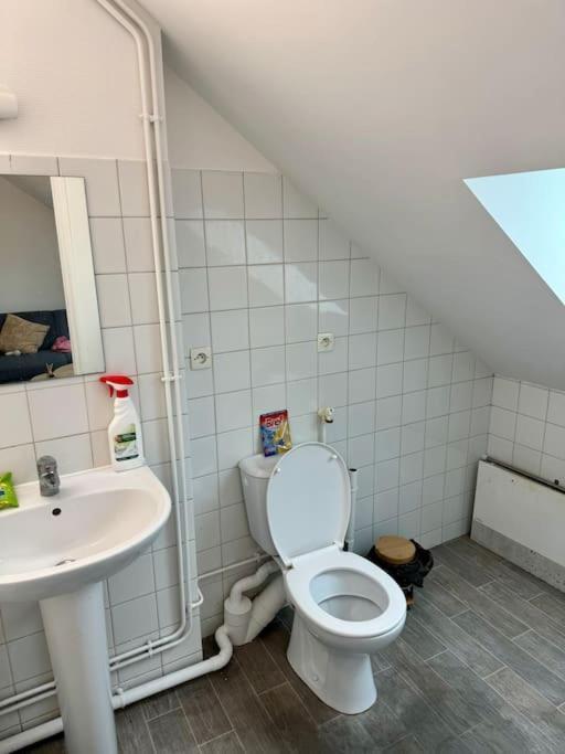 Superbe Appartement Tres Calme Et Confortable Reims Exterior foto